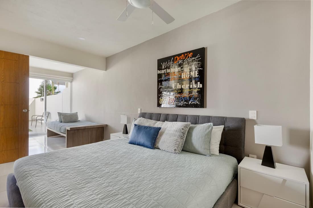 Large apartment with pool and terrace!