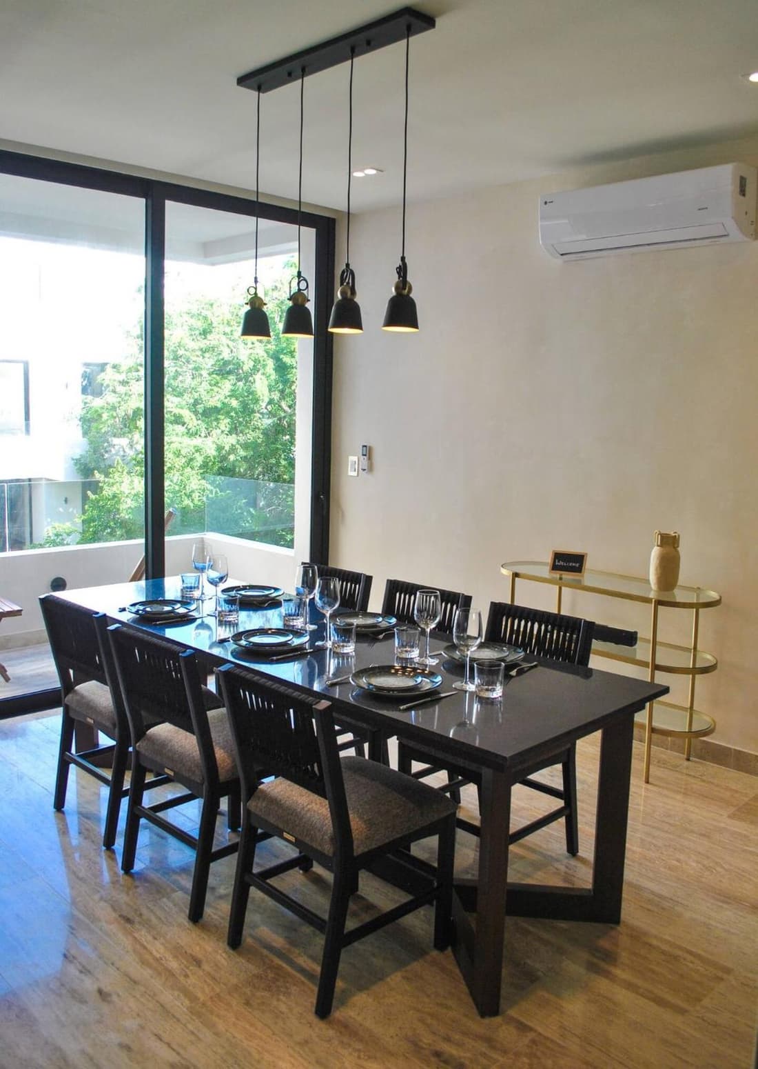 Upscale Condo Perfect Location