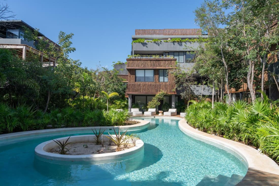 Stylish Studio in Humana Bikes & Pools