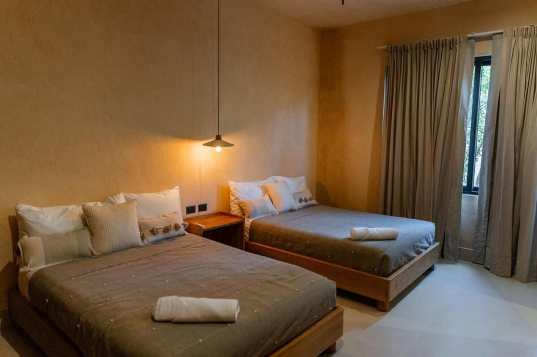 Bali 4BR Villa w Pool, Rooftop Jacuzzi and BBQ