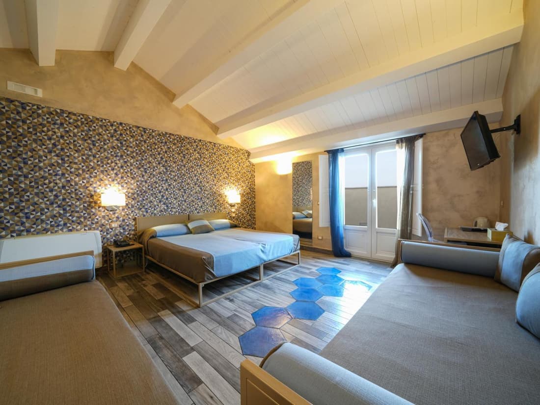 Villa Adua