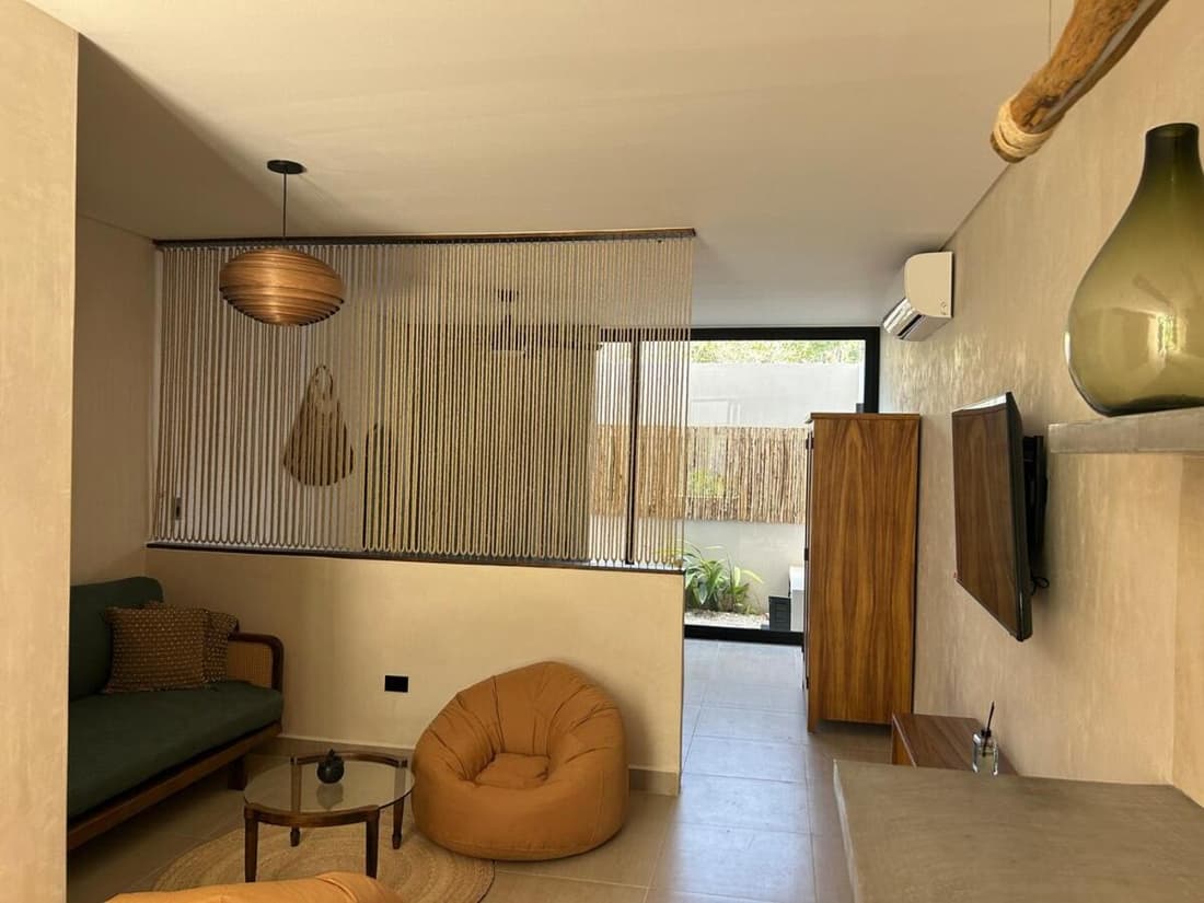 Your Ideal Retreat GF Oasis with Pool Access for 3