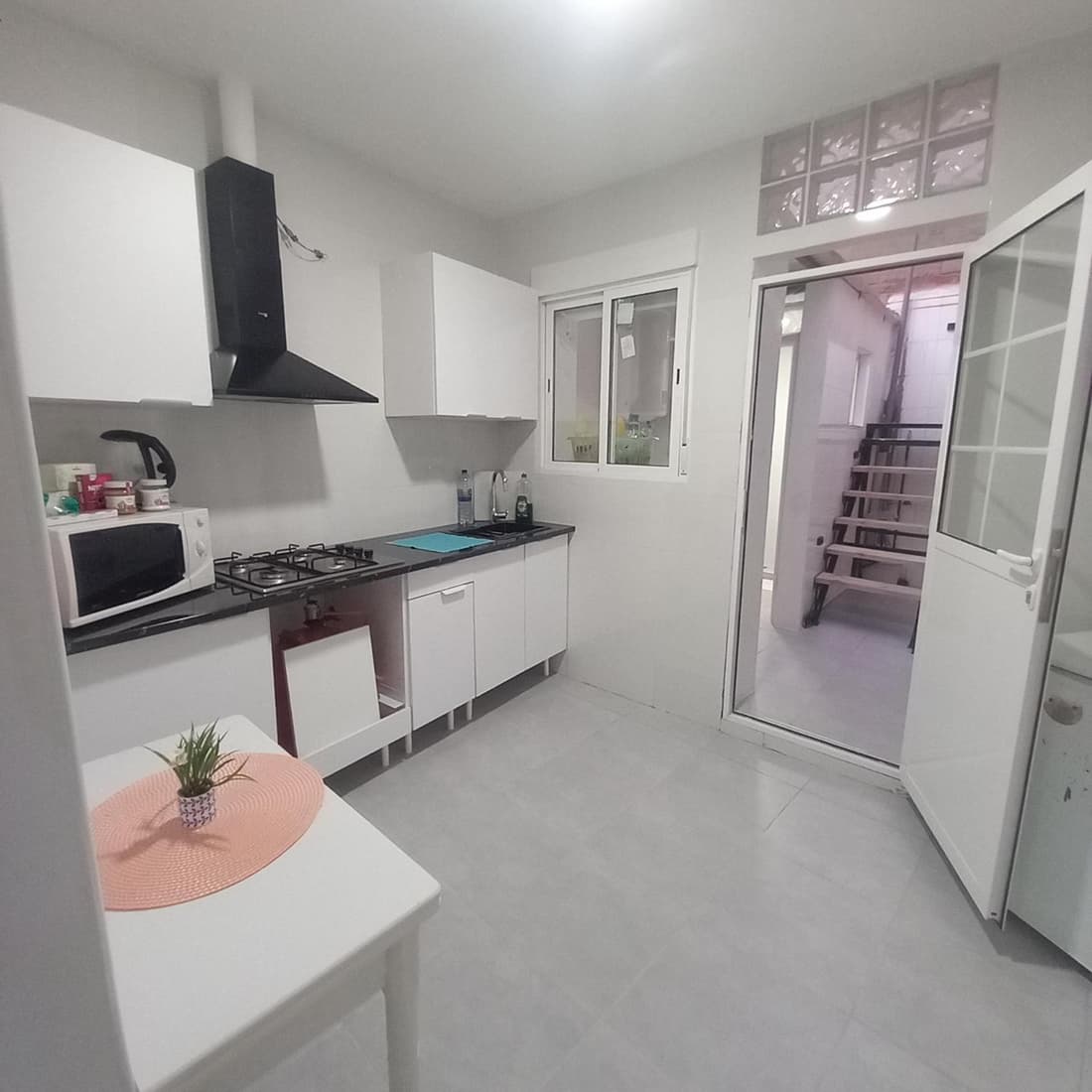 Clavelina Economy Room calle Julio Antonio