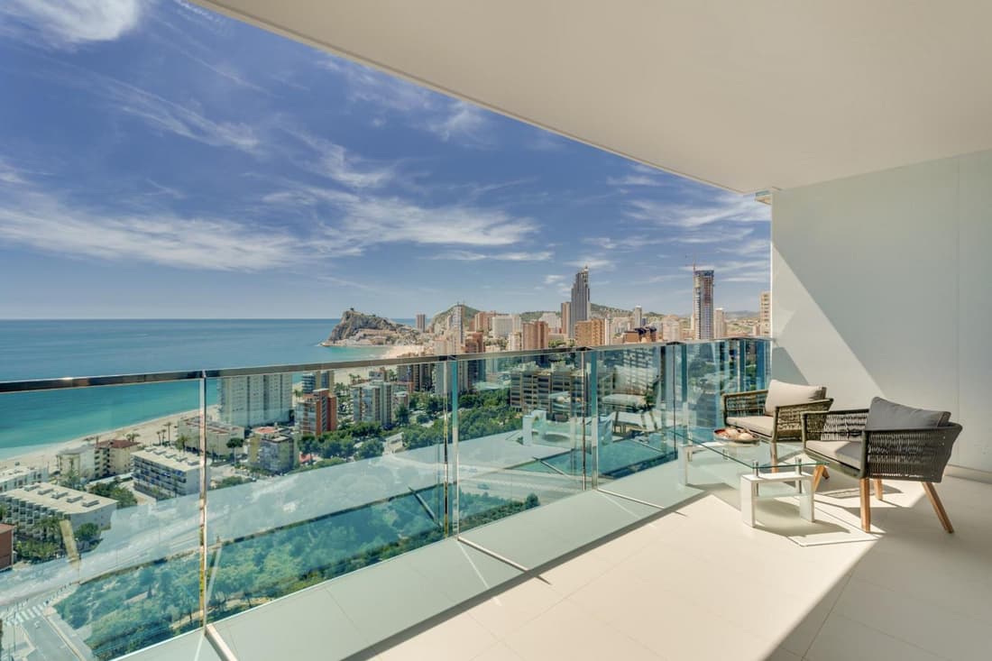 SUNSET DRIVE 128 Luxury Beach Retreat by CAR