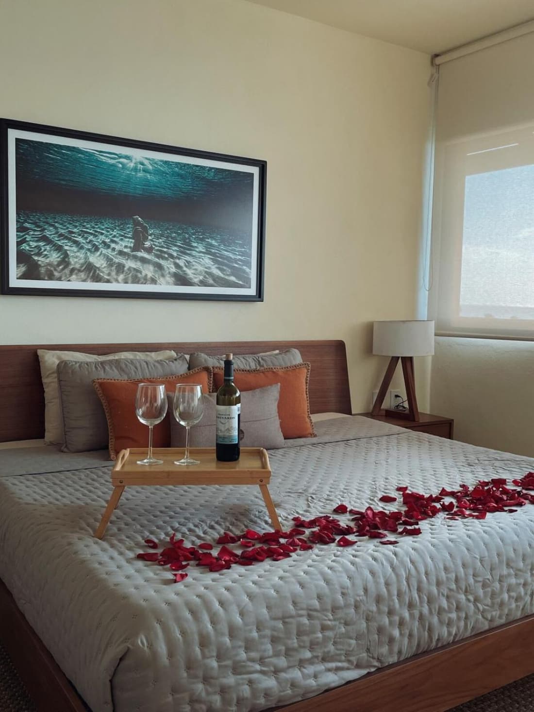 Sunset 2BR Apartment Steps from the Beach with Ocean View