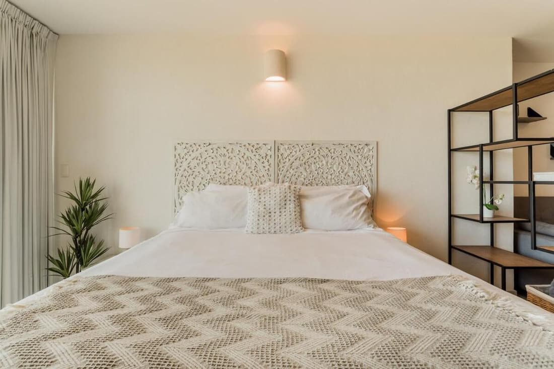 BRISA Beachfront apartment studio by Casa Paraiso