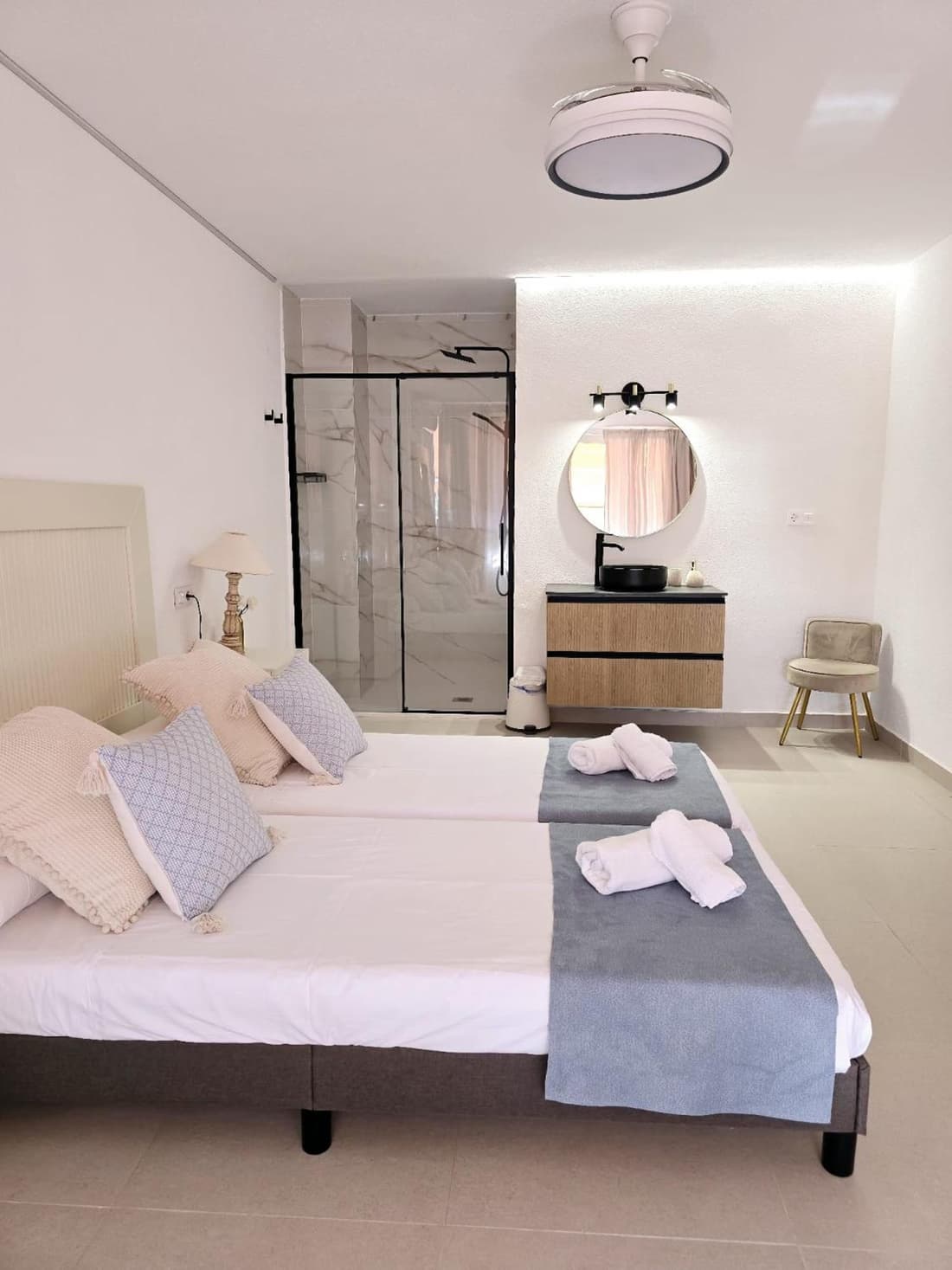 family apartment near of beach