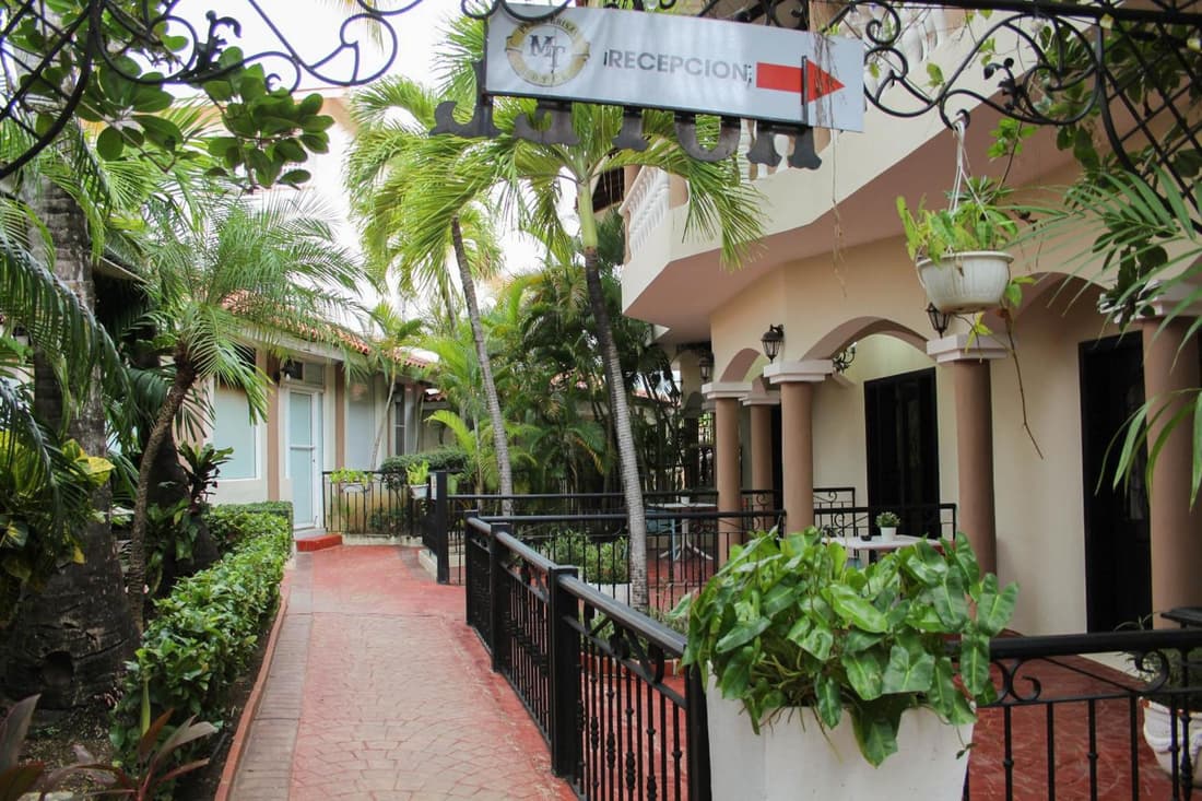 Hotel Plaza Brisas