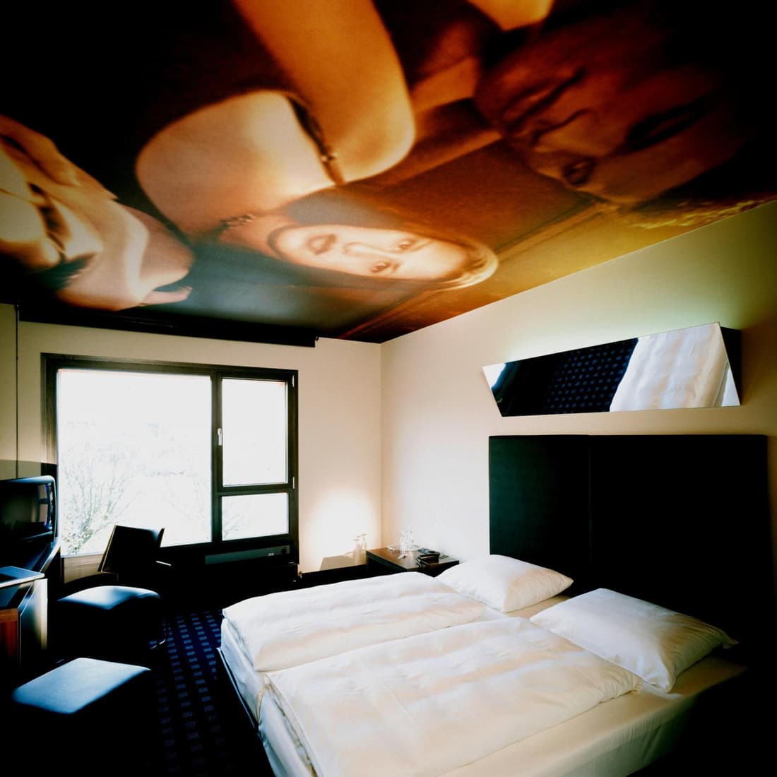 Kult Hotel