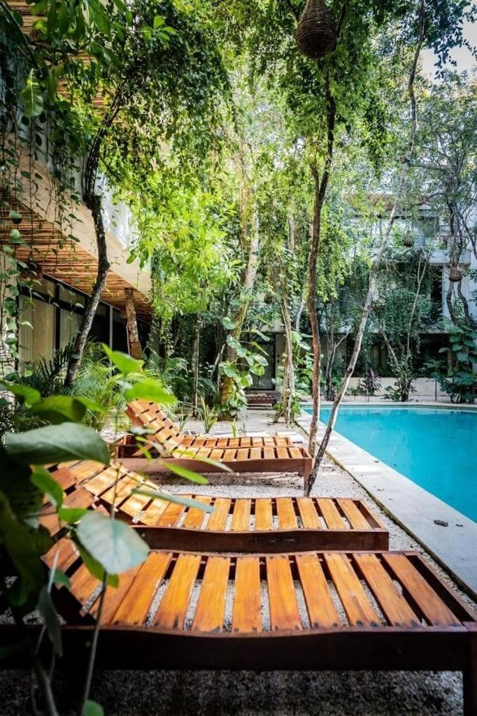 A beautiful family apartment with a private pool A7