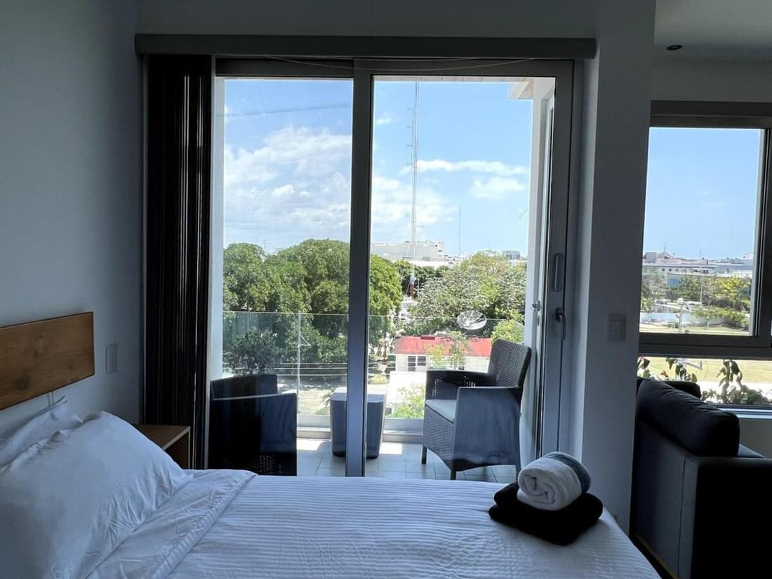 Nordic studio - walking to beach - king size bed