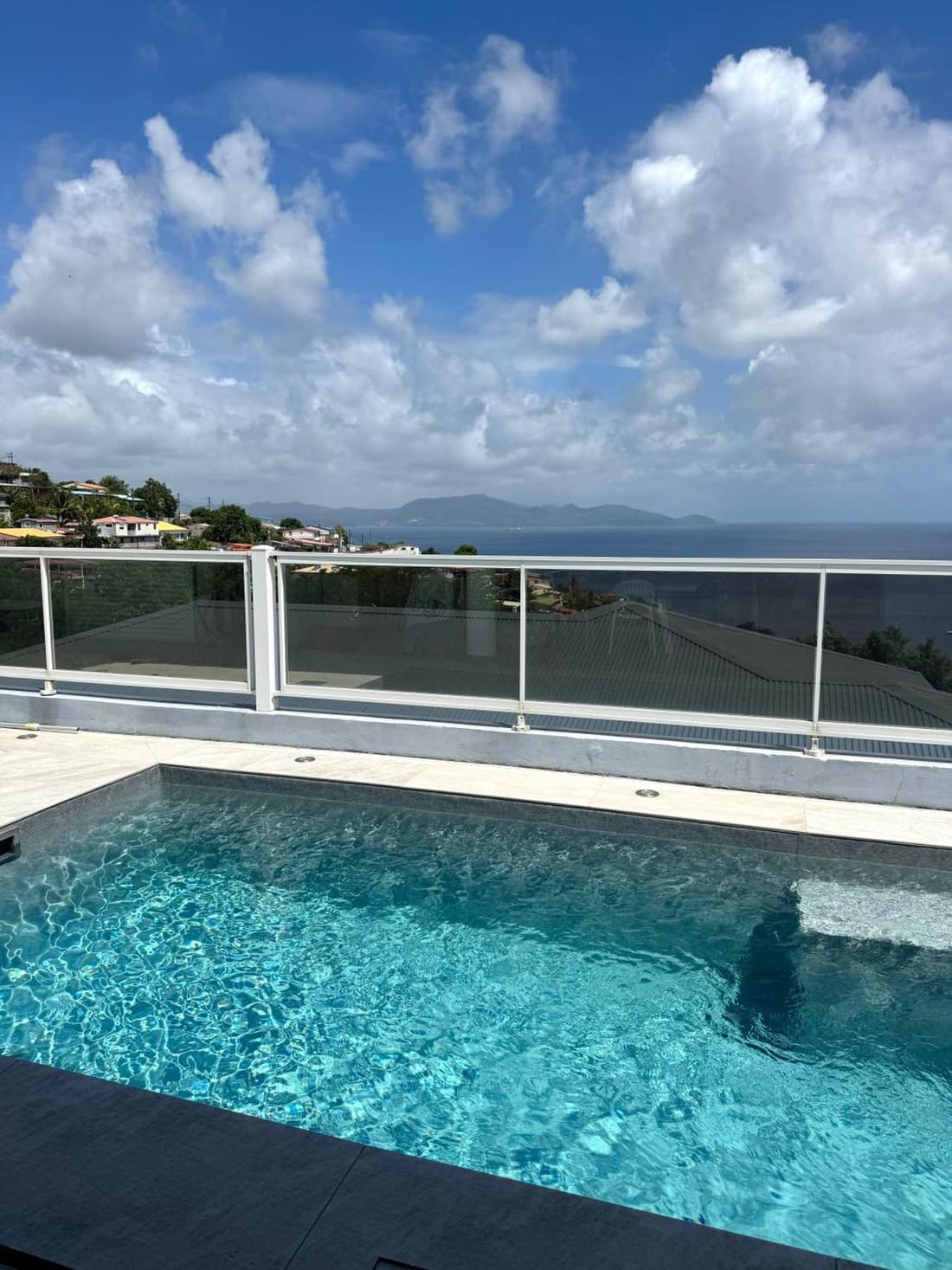 Villa Téloam- Charmante villa avec piscine et vue mer