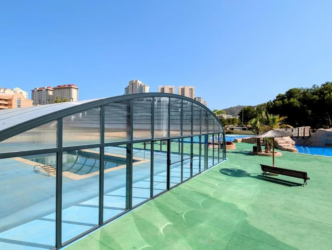 Apartamento con piscina de verano e invierno
