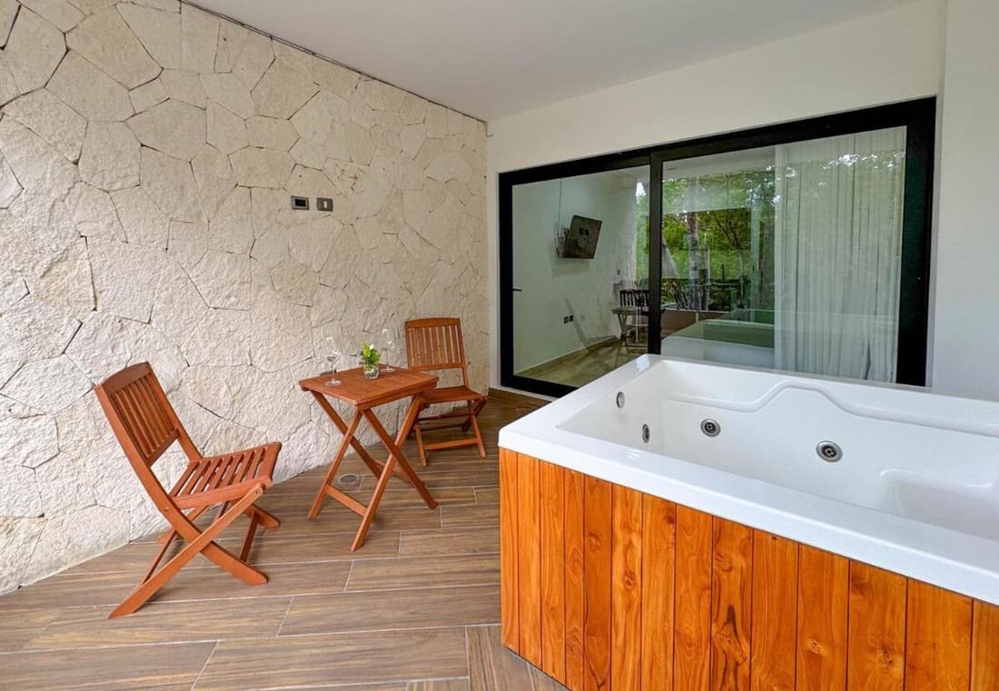 Incredible Studio With Jacuzzi Naia C19
