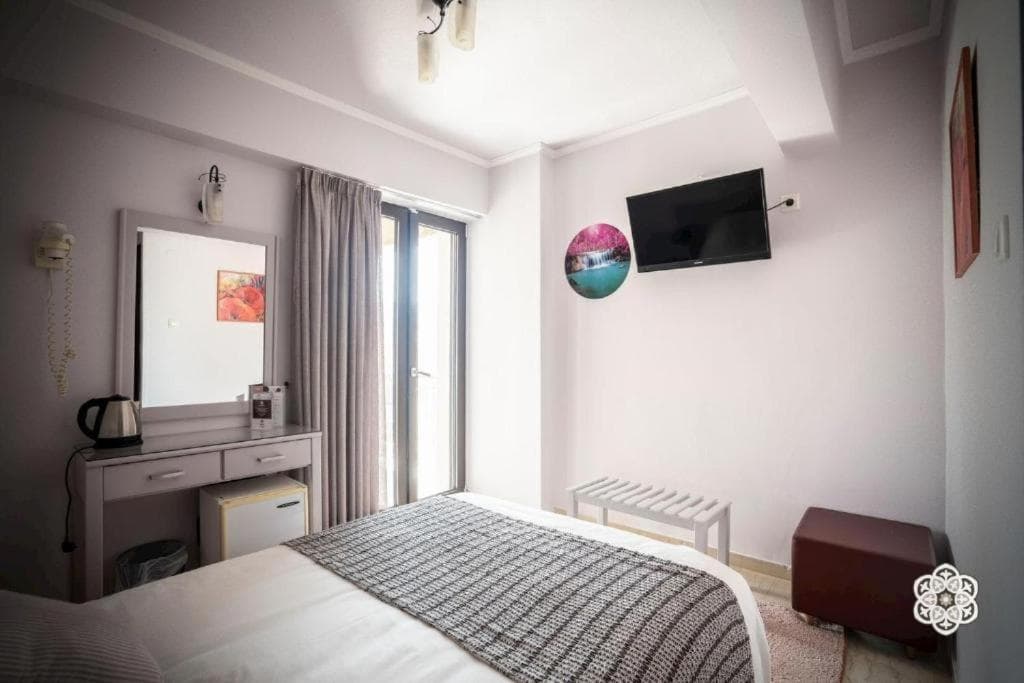 Aktaion Hotel