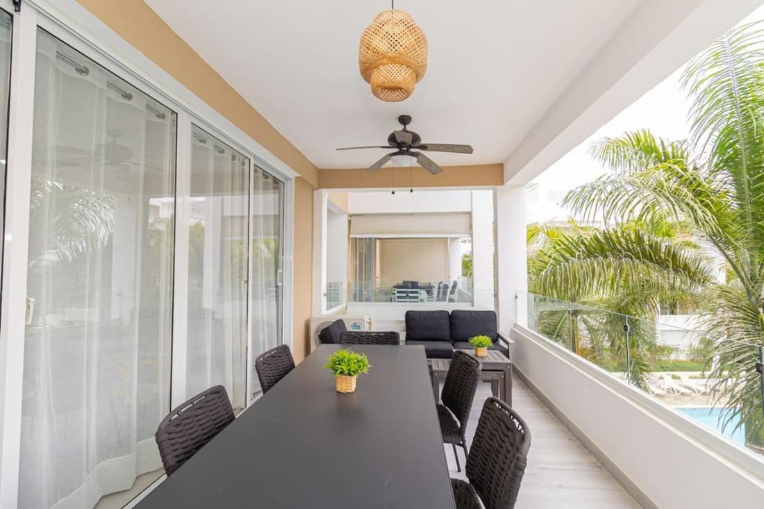Bright 2BR Apartment with Pool near Bayahibe Beach