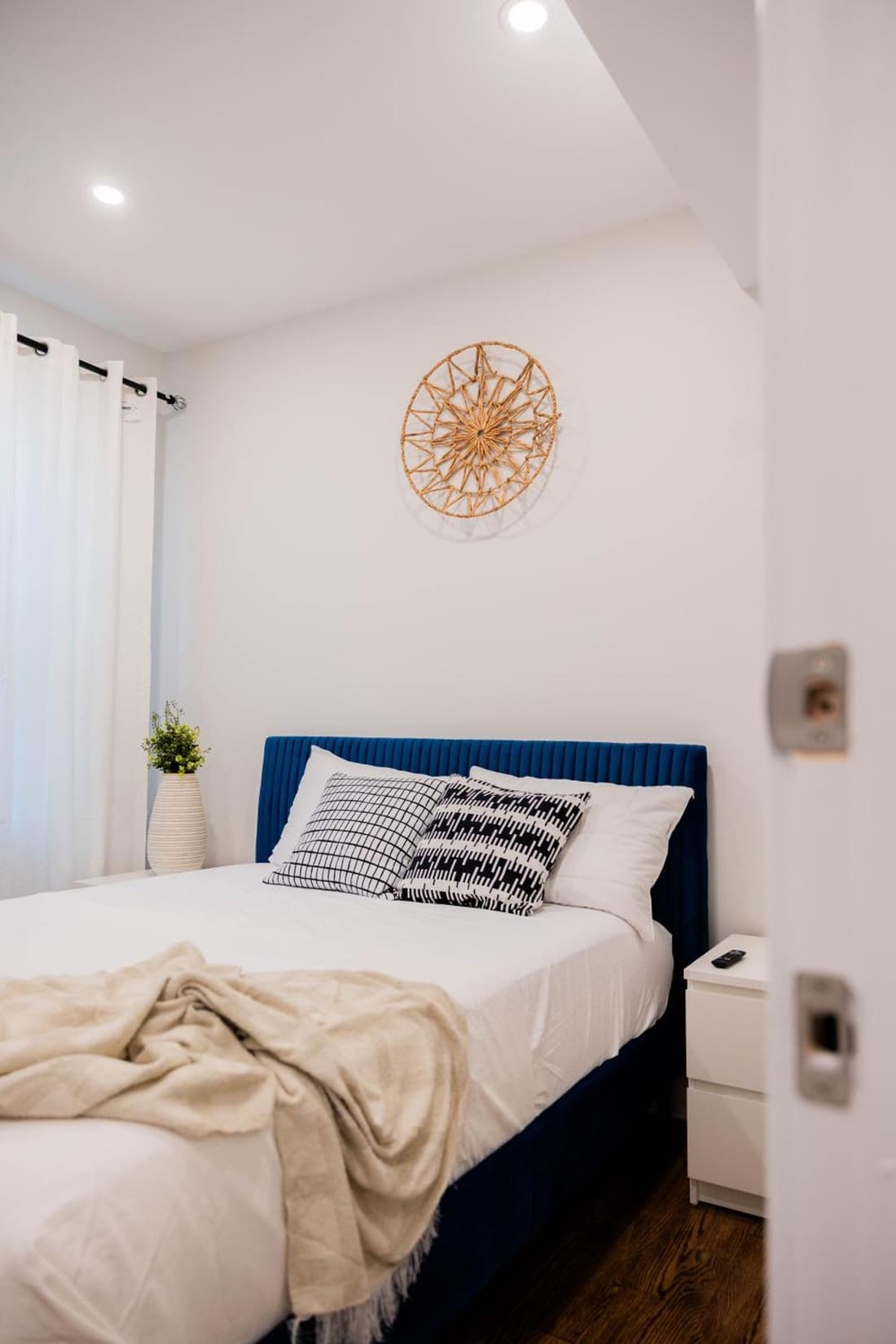 Joynest Place