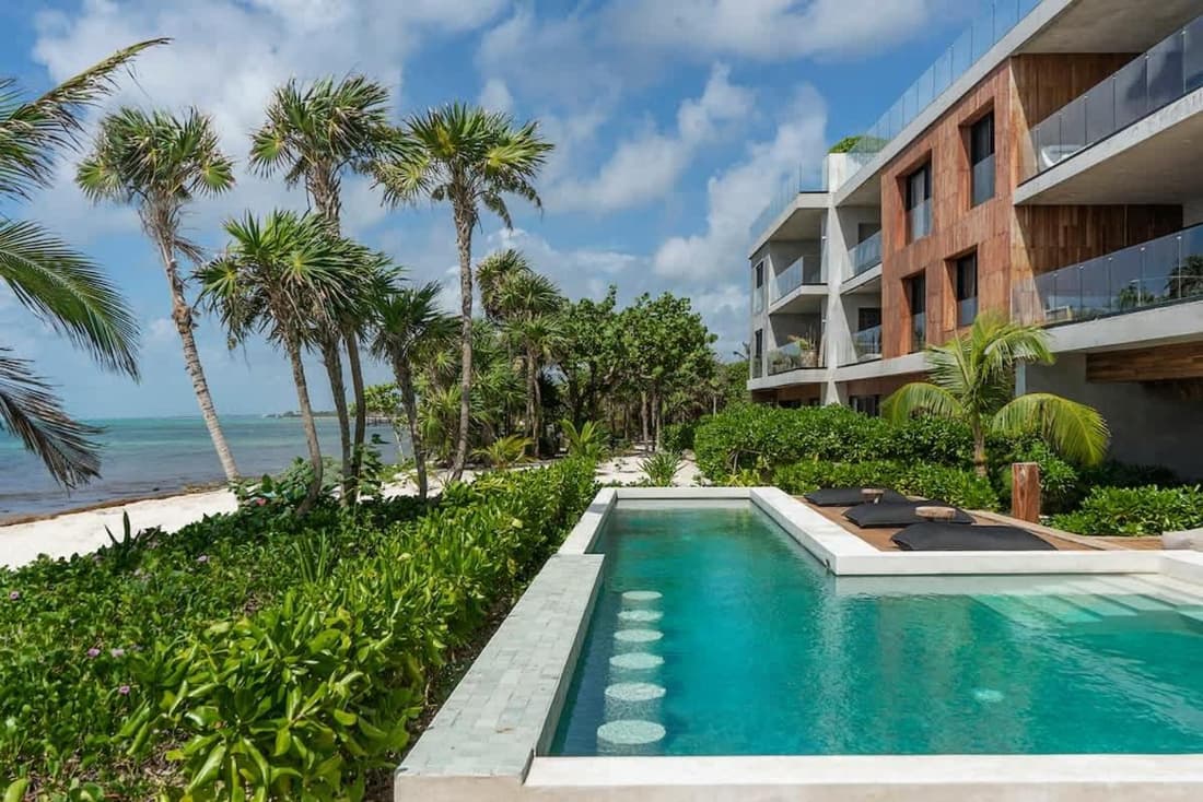 3BR Beachfront with Private Rooftop at Tankah Bay