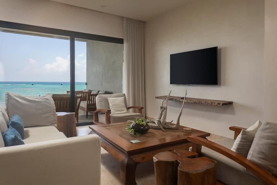 3BR Beachfront with Private Rooftop at Tankah Bay