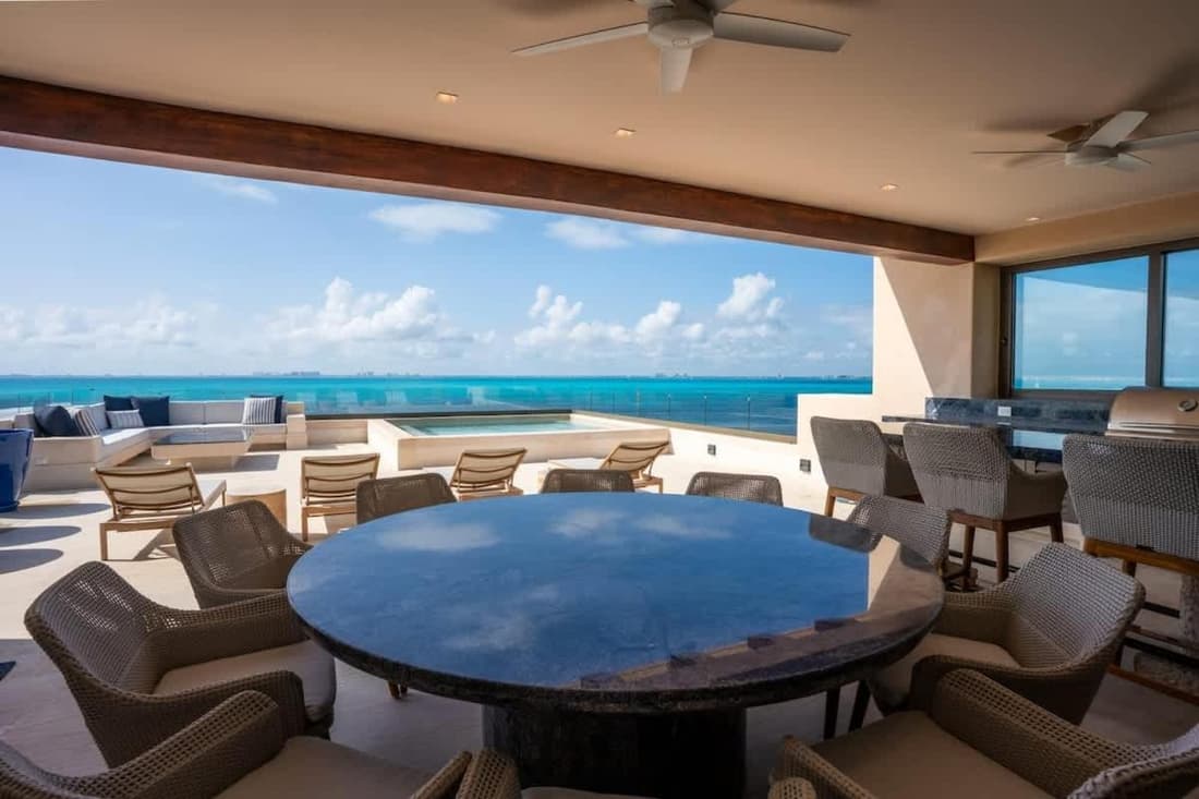 5BR Luxury Beachfront Penthouse w/ Private Pool