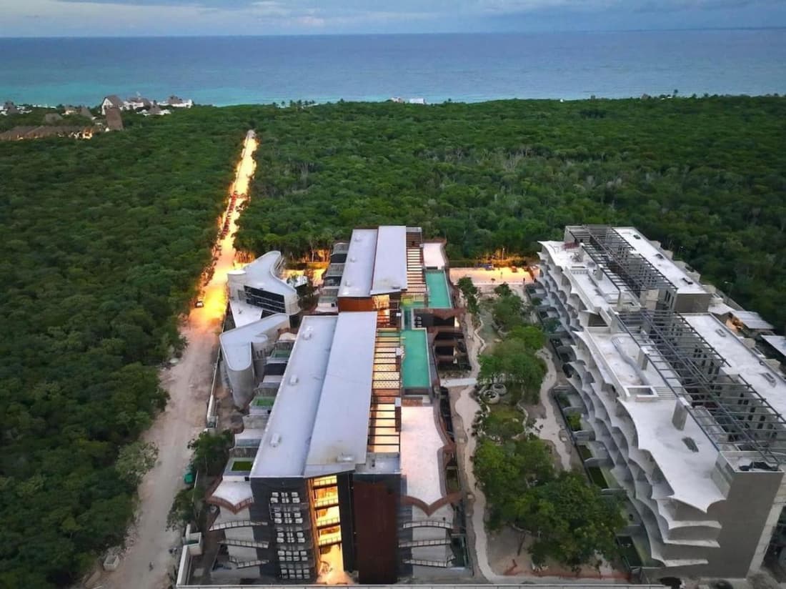 Exclusive Jungle Walking 2 beach private terrace