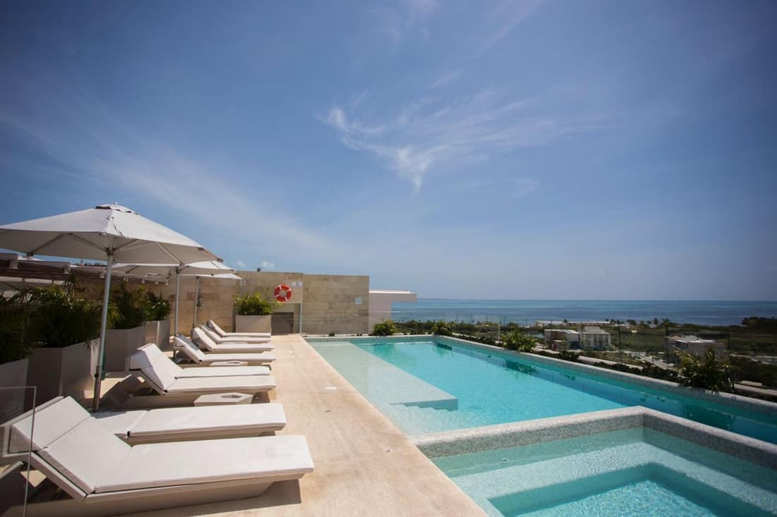 Business studio-apartment near the beach
