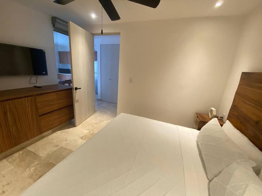 Spacious and comfortable Ph with private pool in Zama