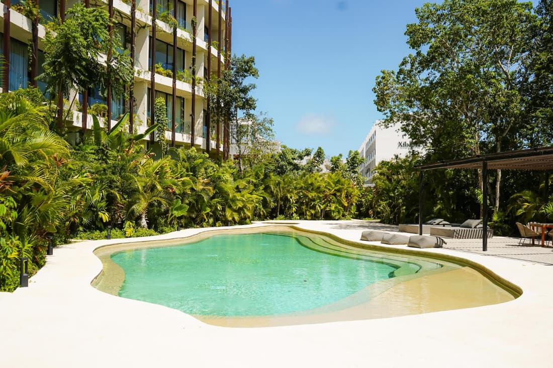 Mistiq Gardens 2
