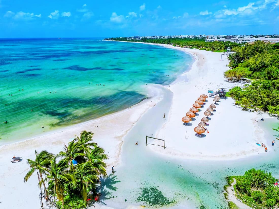 Quiet 1BR 2BR Duplex, 2 Blue Flag Beaches 15 Min Walk, Sleeps 2-8, Full Induction Kitchen WiFi AC Bikes, Market & Minibus 10 Min, 5th Ave 20 Min, Dozens of Cenotes 20 Min, ADO Bus 30 Min, Cozumel Ferry 40 Min, Street Par