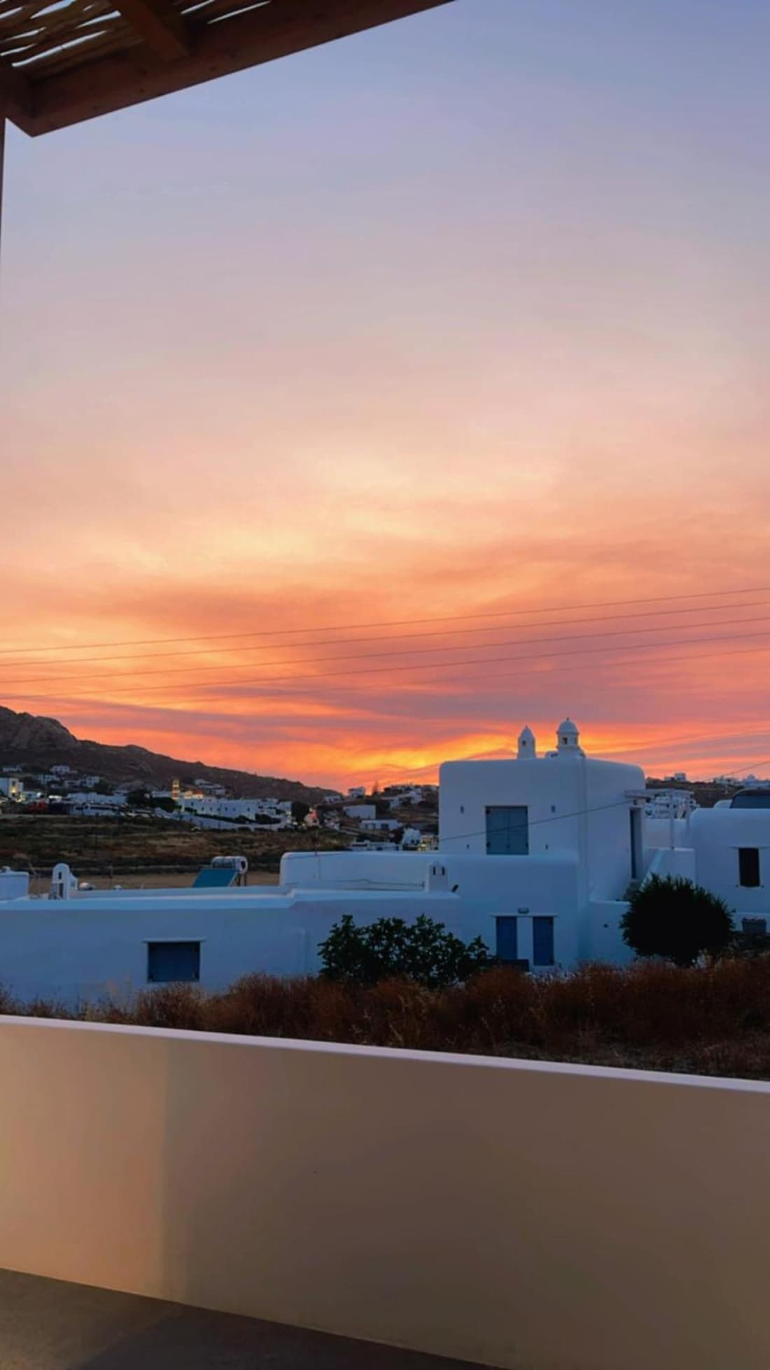 Mykonos Dot Suites