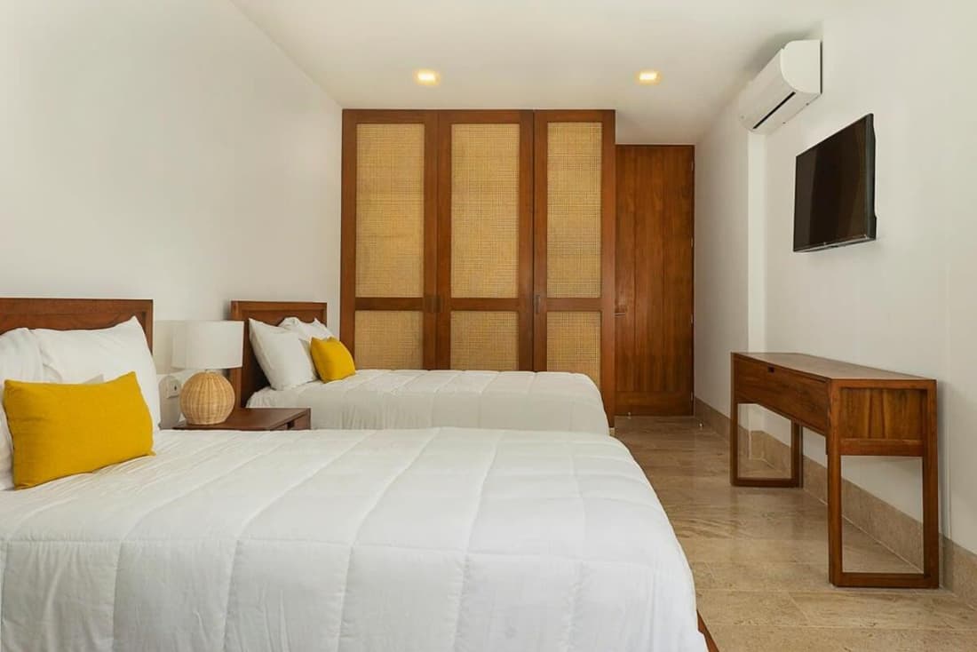 Relaxing 2BR Condo Omara with Direct Pool Access