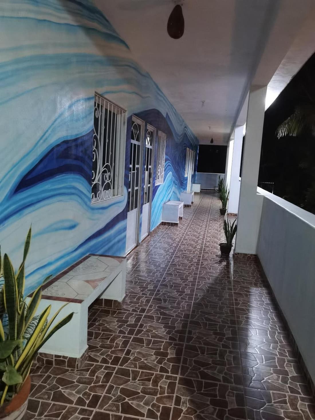 Blue Hotel