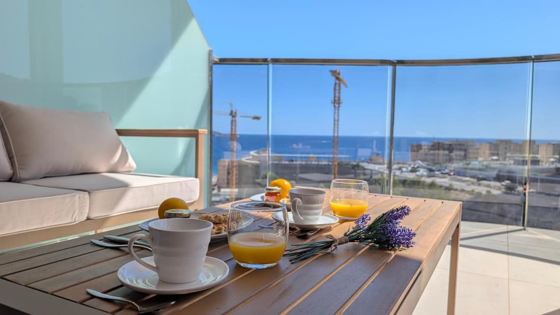 SUNSET WAVES azure apartment