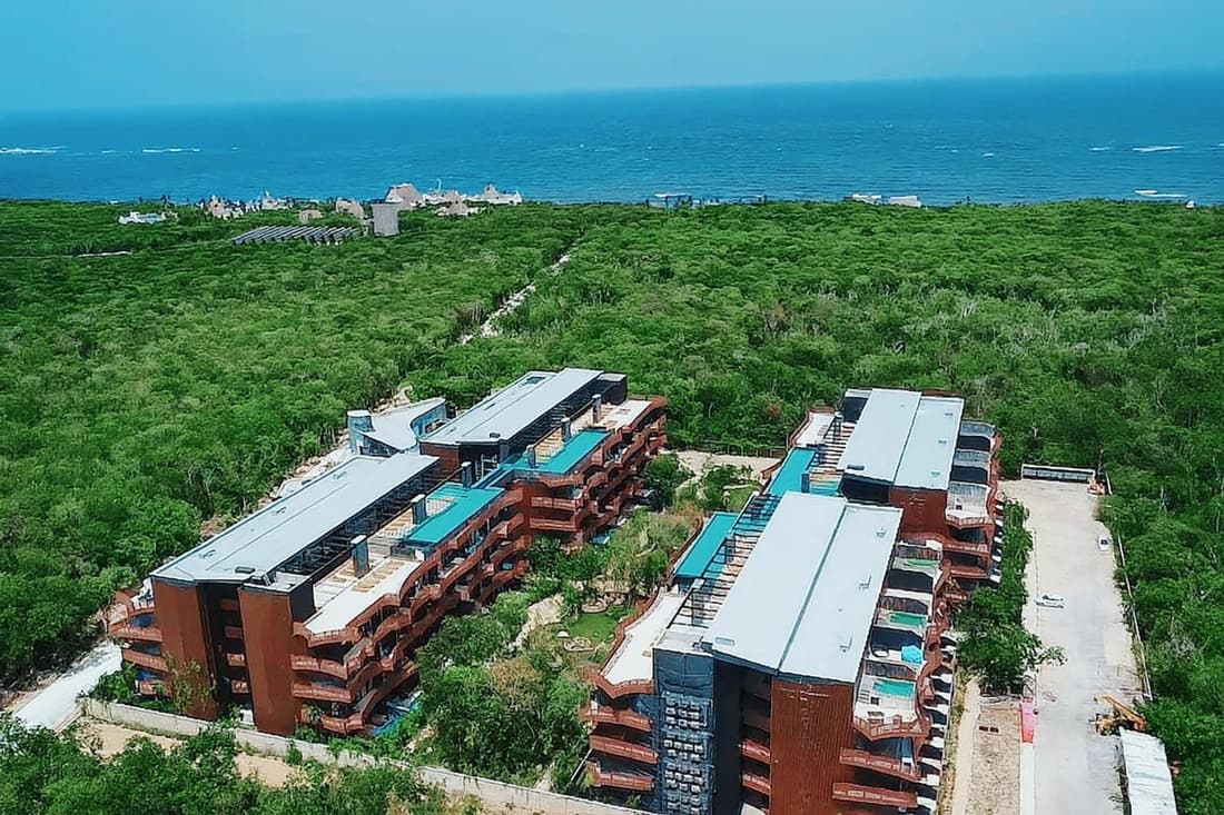 1-BD Apt with Ocean View Rooftop Pool