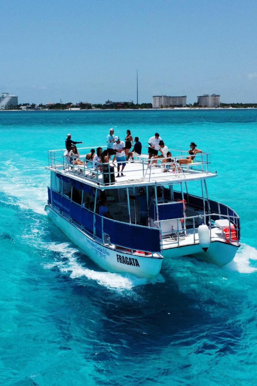 Catamaran Fragata Cancun