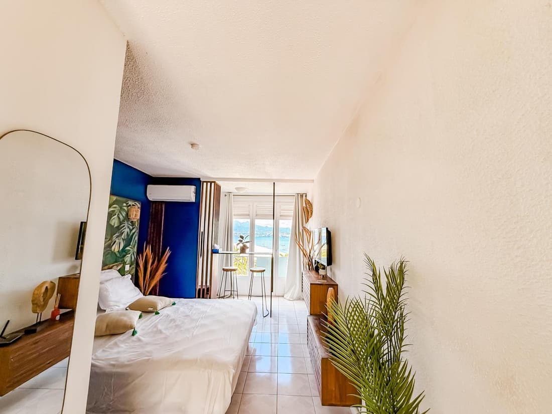 Le Nid Bleu studio vue mer