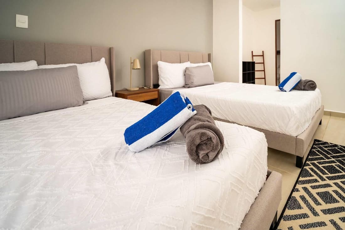 Moderno Townhouse Familiar con Alberca y Gym