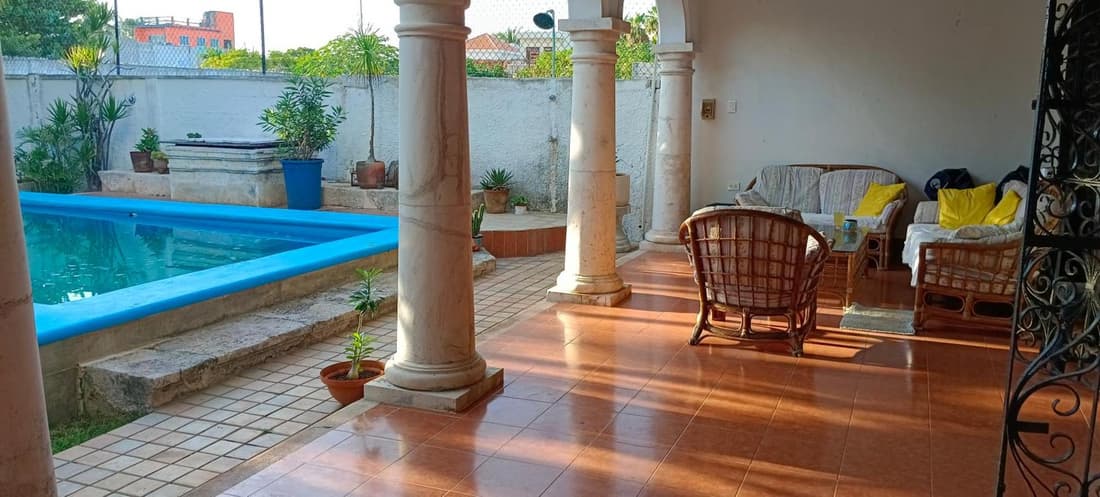 Jacque's Beachside Hostel