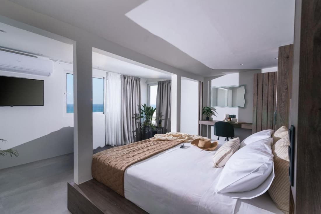 Alcyone Studios and Apartments