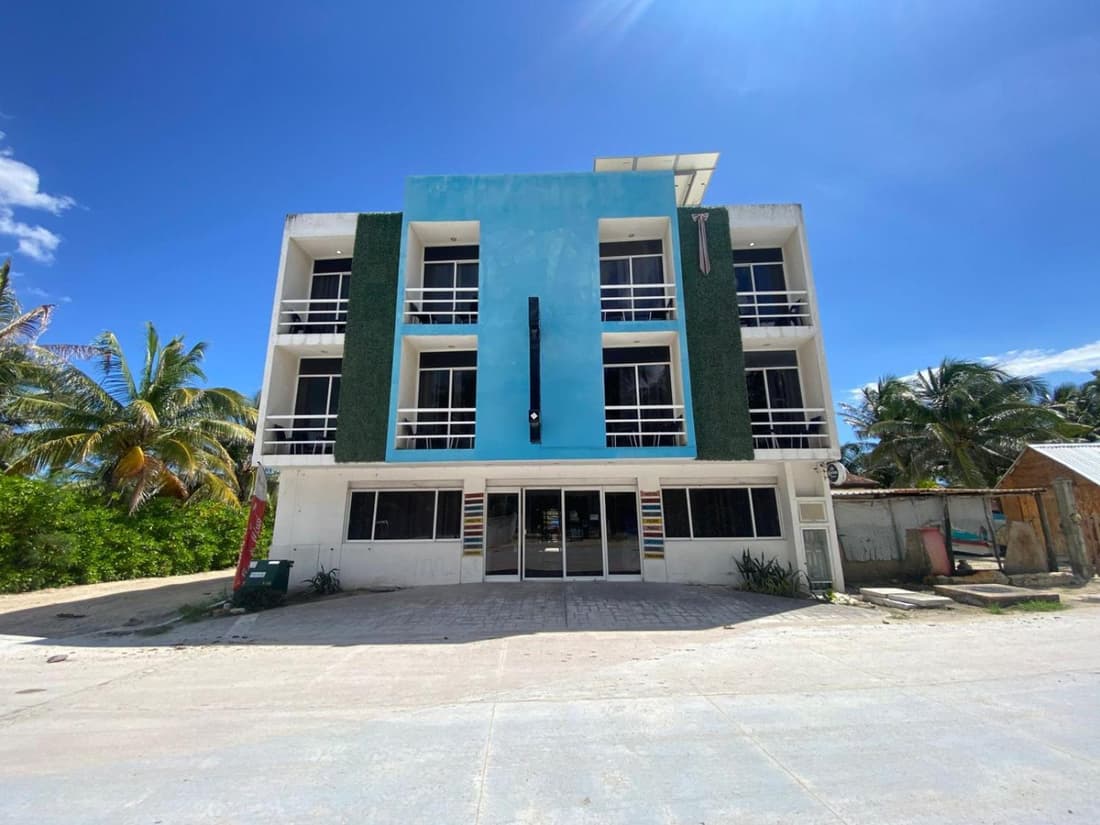 7mo Color Hotel Boutique