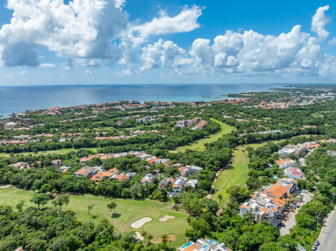 Private Jacuzzi, Starlink, Golf-View Terrace - Puerto Aventuras