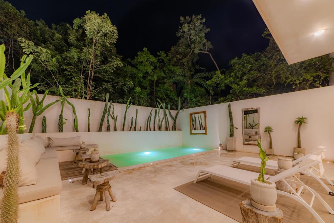 Villa Tulipan Modern 4 bedroom 4 bathroom and private pool