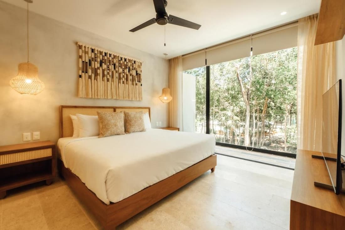 Magnificent 1 BR apartment in 101 park