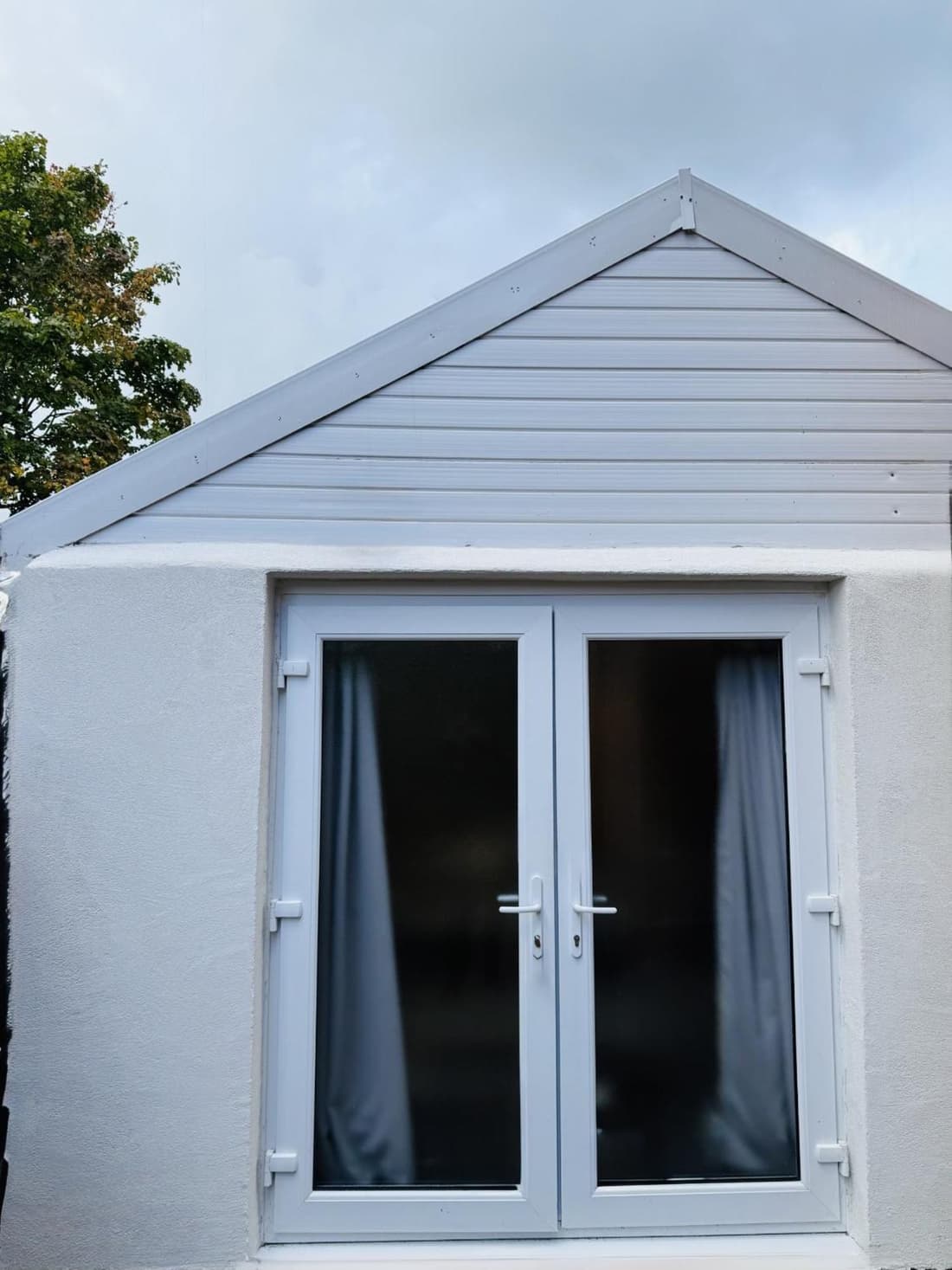 Modern Guest house with private entrance