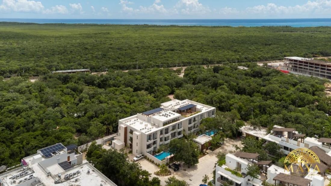 NHOA 111C Lux 1BR Condo Pool access in Aldea Zama