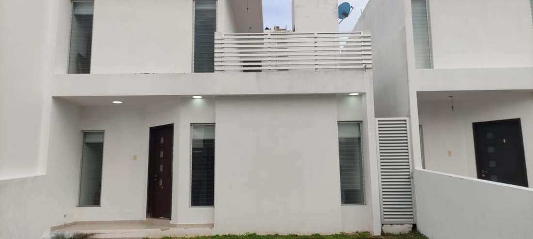 Casa Familiar con 3King, AC, Fraccionamiento Privado, seguridad 24 horas