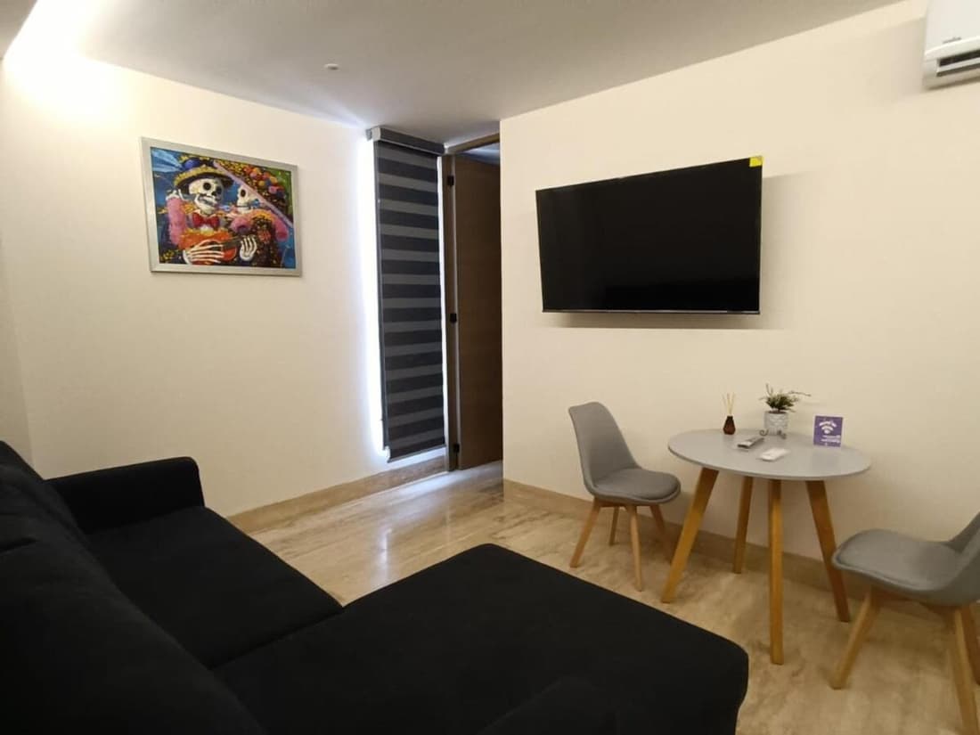 Brand-new Loft with Pool, Near Beach and Nightlife