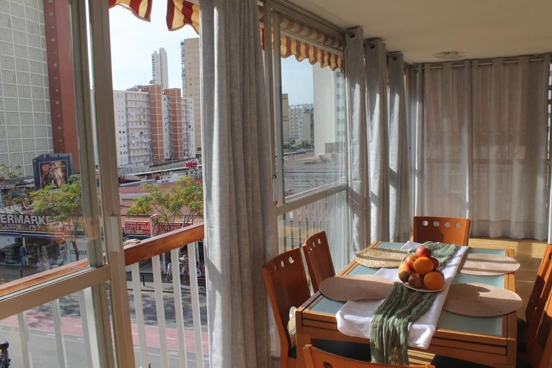 Aguaazul Apartment Steps from the sea in Benidorm