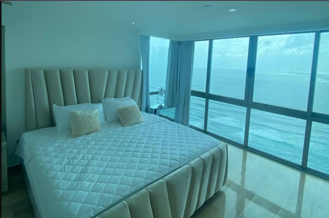Vista al mar Hab Privada Larimar, Malecon Santo D