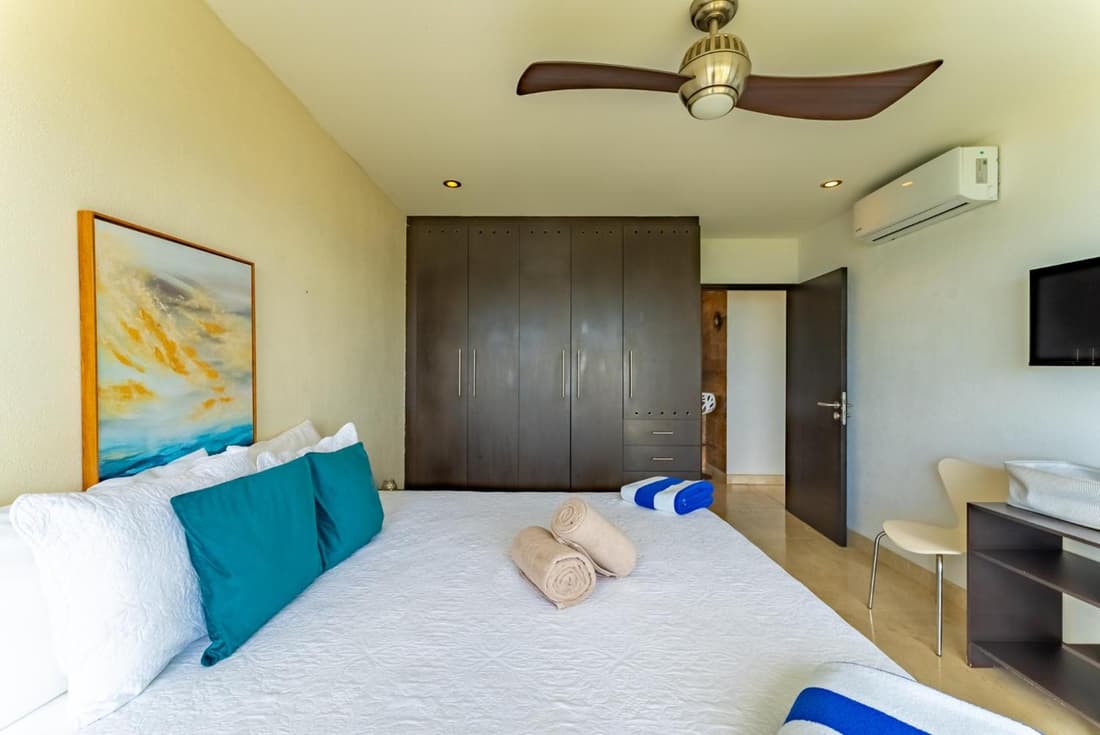 Beach Front Apartment with beach access AMARA